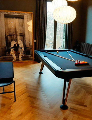 RS Barcelona Diagonal pool table in a private apartment